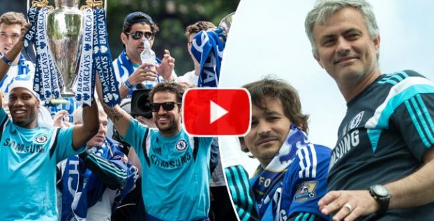 VIDEO: Tisíce fanúšikov prišli oslaviť s Chelsea titul: Toto im odkázal Mourinho!