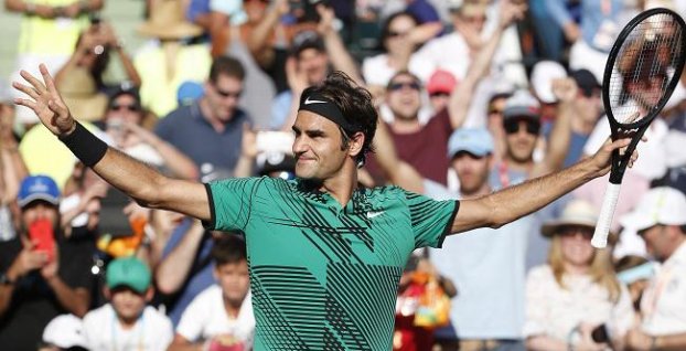 Roger Federer sa po pauze vracia na tenisové kurty