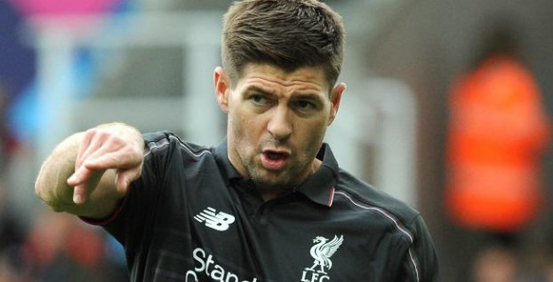 Steven Gerrard poslal budúcim hráčom a talentom Liverpoolu jasný odkaz
