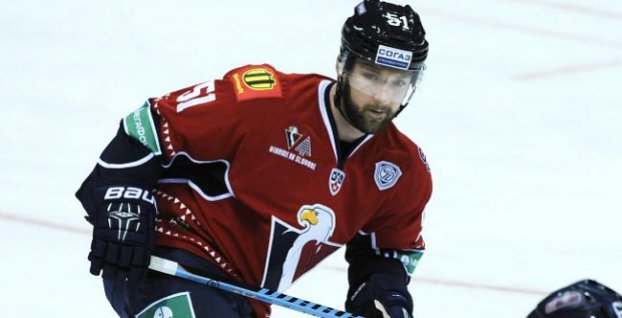 Katastrofálnu situáciu v obrane HC Slovan Bratislava má vyriešiť návrat kanadskej hviezdy!