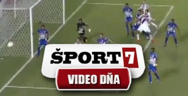 VIDEO DŇA: David Beckham strelil ďalší gól z rohového kopu!
