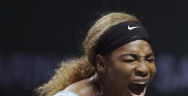 Williamsovej hetrik, vo finále WTA Tour zdolala Halepovú