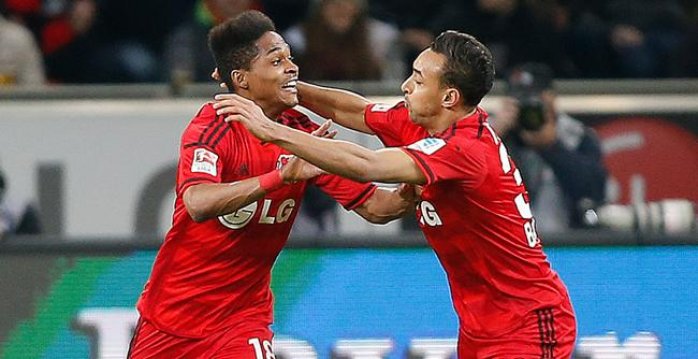 Bayer Leverkusen deklasoval VfB Stuttgart v úvodnom zápase 25. kola
