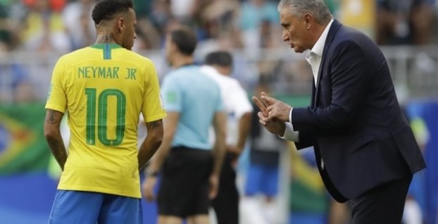 Neymar a tréner Brazílie Tite