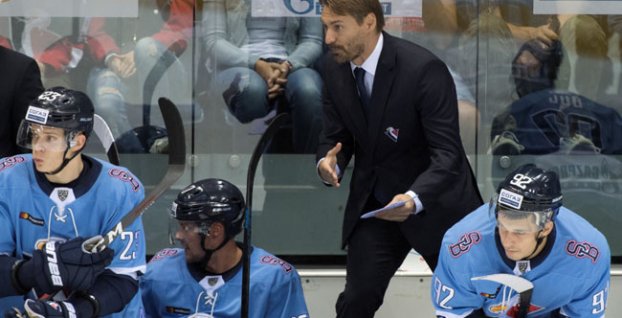 Vladimír Országh na lavičke HC Slovan Bratislava
