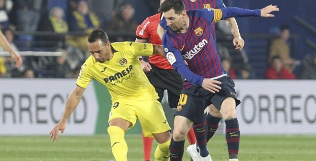Lionel Messi a Santi Cazorla