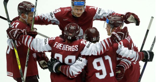 Lotyšskí hokejisti