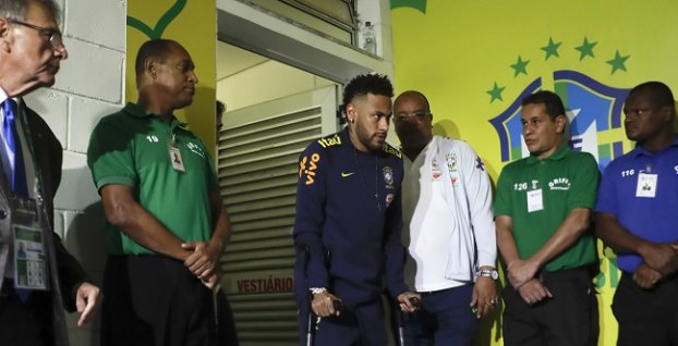 Zranený Neymar