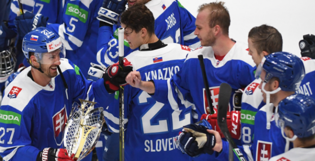 Slovenskí hokejisti, Marek Hrivík (vľavo)