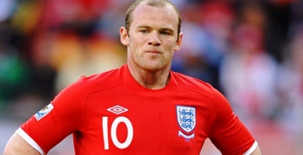 Rooneyho zdravotný stav zatiaľ otázny, anglicky denník Sun píše: &amp;quot;Modlíme sa&amp;quot;