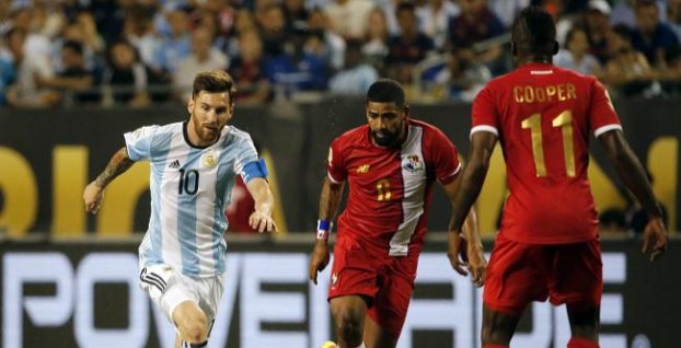 Argentína sa pripravuje na štvrťfinále s Venezuelou. Doliečil si Messi svoje zranenie? 