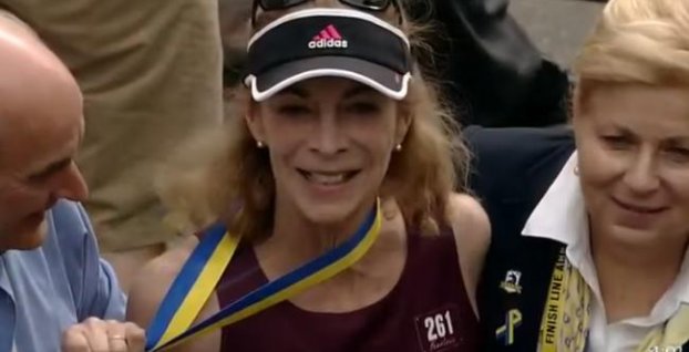 Fyzicky ju napadli. Prvá žena, ktorá odbehla Bostonský maratón, to zopakovala po 50 rokoch