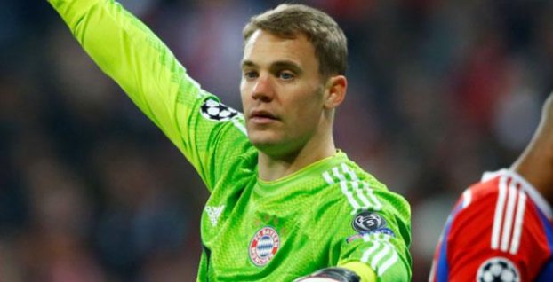 Nový kapitán Bayernu Neuer prvýkrát po zranení trénoval