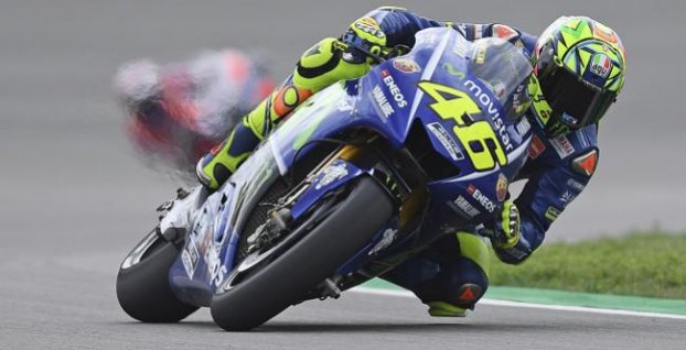 Rossi utrpel dvojnásobnú zlomeninu dolnej končatiny