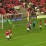VIDEO: 17-ročný talent Arsenalu strelil krásny gól z priameho kopu do siete Manchestru United U23