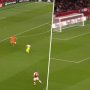 VIDEO: Po veľkej hrúbke Ospinu Arsenal inkasoval. Cordoba tvrdo potrestal chybnú rozohrávku brankára Gunners