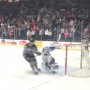 VIDEO: Tomáš Jurčo si v nájazdoch v AHL vychutnal brankára krásnym blafákom