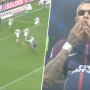 VIDEO: Kurzawa sa oprel do lopty skvelým volejom takmer trhal sieť Lyonu