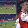 VIDEO: Van Persie sa strelecky presadil za Feyenoord 50 sekúnd po príchode na ihrisko