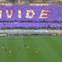 VIDEO: Hráči Fiorentiny si v 13. minúte uctili kapitána Astoriho: Na štadióne nastalo hrobové ticho