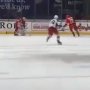 VIDEO: Brankár v AHL strelil pekný gól cez celé klzisko