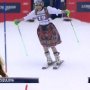 VIDEO: Veronika Velez-Zuzulová sa lúčila s kariérou posledným slalom v slovenskom kroji!