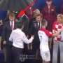 VIDEO: Putin dáždnik