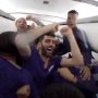 VIDEO: Róbert Mak so spoluhráčmi na palube lietadla slávi triumf Zenitu