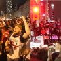 VIDEO: Šialenstvo v uliciach Toronta