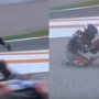 VIDEO desivej nehody na MotoGP: Letiaca motorka ho skosila ako žito